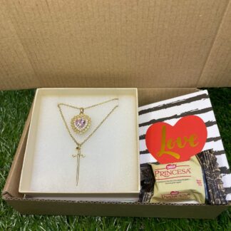 Collar corazón y espada